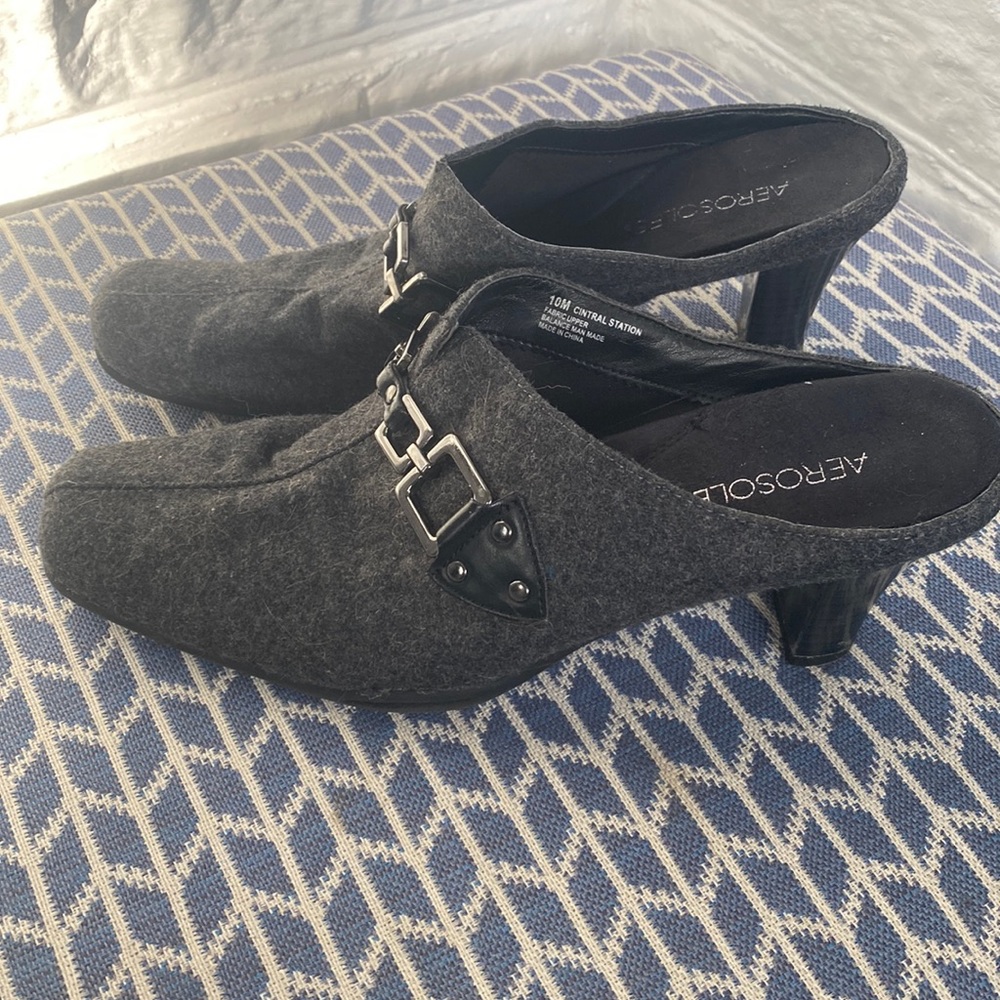 Aerosol heels